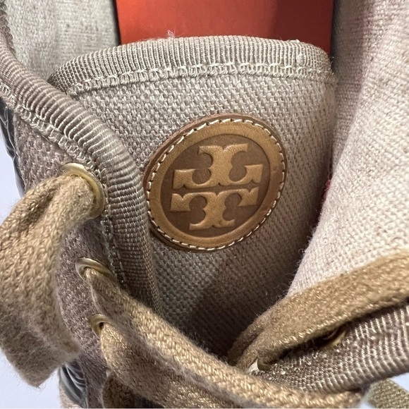 TORY Burch Caspe Lace Up Sneaker in Platinum Wheat Orange - Picture 4 of 14